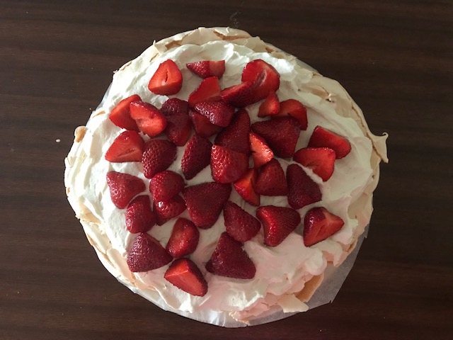 Pavlova osvežilna tortica